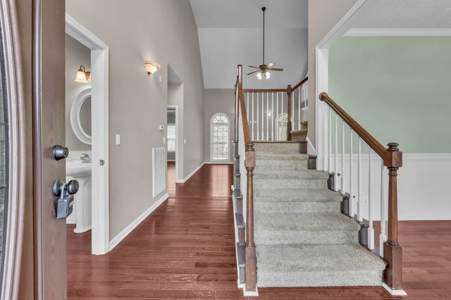 510 Winding Bluff Way, Clarksville, TN 37040