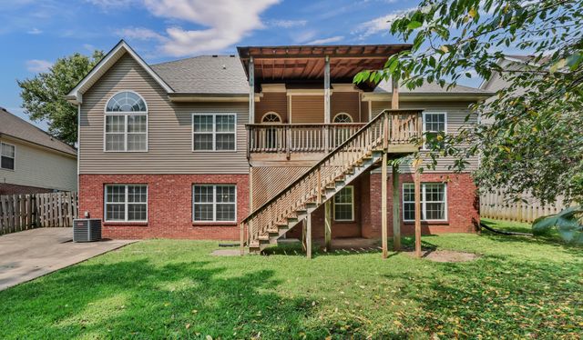 510 Winding Bluff Way, Clarksville, TN 37040