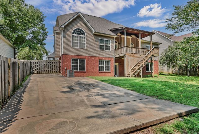 510 Winding Bluff Way, Clarksville, TN 37040