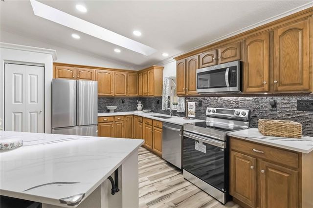2293 SPRING LAKE HIGHWAY, Brooksville, FL 34602