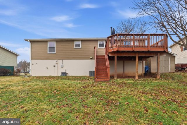 107 MAPLEWOOD DR, Dover, PA 17315