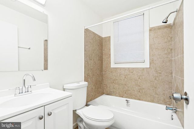 718 LAMONT ST NW, Washington, DC 20010