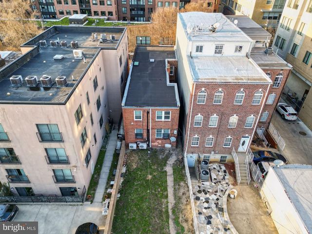 718 LAMONT ST NW, Washington, DC 20010