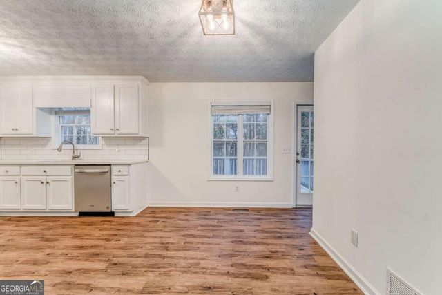 647 Philadelphia Drive, Jasper, GA 30143