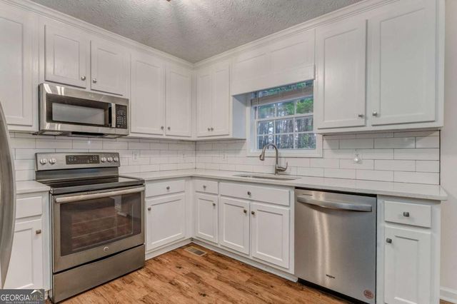 647 Philadelphia Drive, Jasper, GA 30143