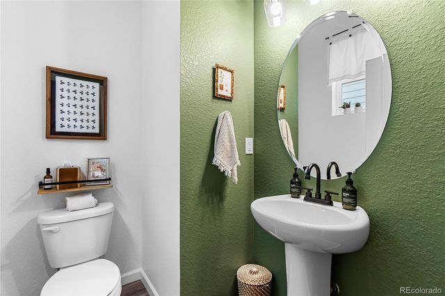 409 Overbrook Lane, Longmont, CO 80504