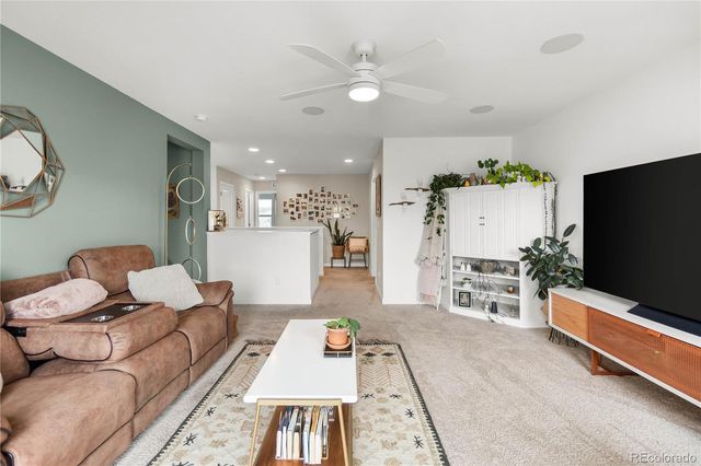 409 Overbrook Lane, Longmont, CO 80504