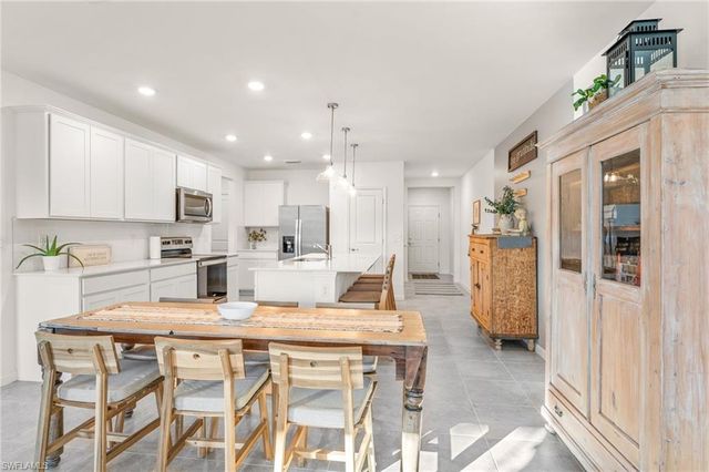 1526 Lake Jessup CIR, Cape Coral, FL 33909