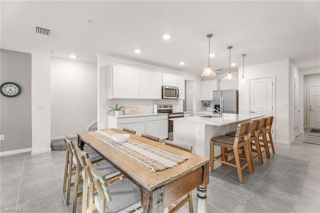 1526 Lake Jessup CIR, Cape Coral, FL 33909