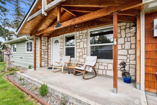 10402 Douglas Drive SW, Lakewood, WA 98499