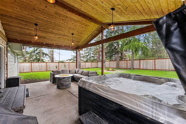 10402 Douglas Drive SW, Lakewood, WA 98499