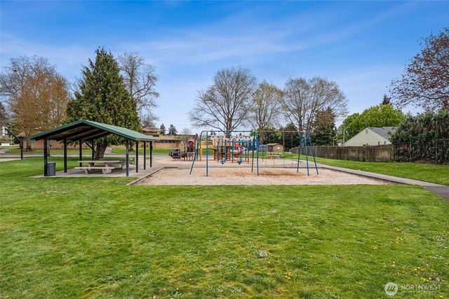 10402 Douglas Drive SW, Lakewood, WA 98499
