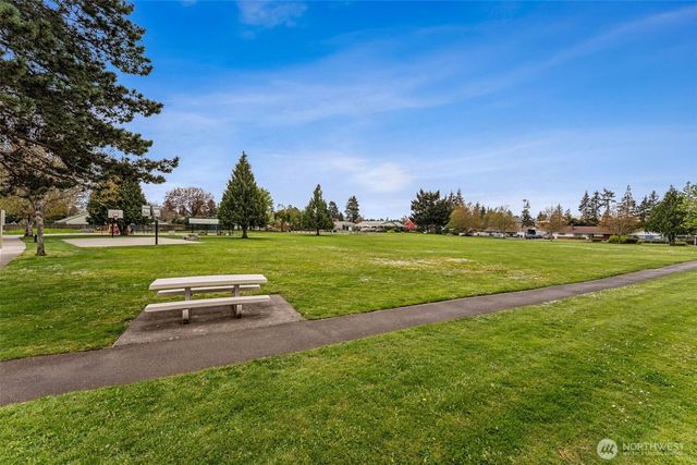 10402 Douglas Drive SW, Lakewood, WA 98499