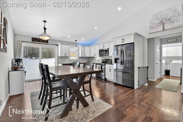 715 Glen Oak Drive, Manchester, MI 48158