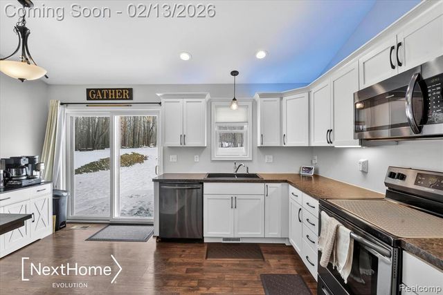 715 Glen Oak Drive, Manchester, MI 48158