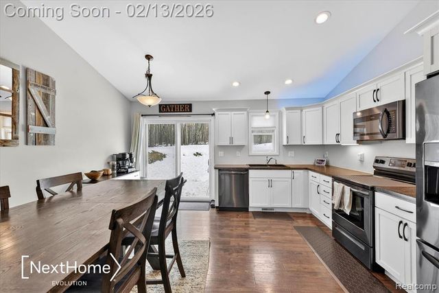 715 Glen Oak Drive, Manchester, MI 48158