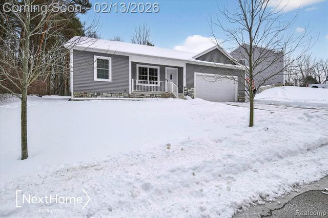 715 Glen Oak Drive, Manchester, MI 48158