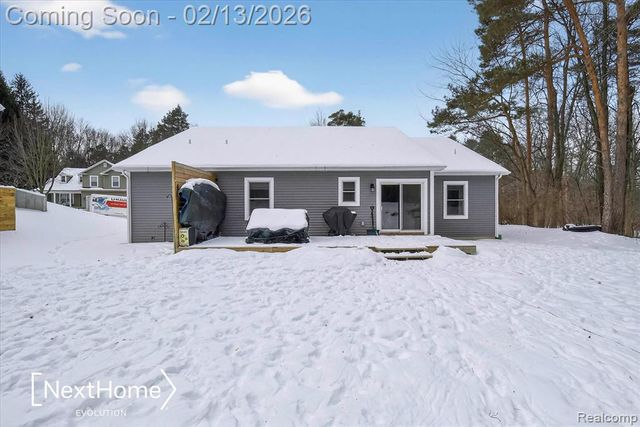 715 Glen Oak Drive, Manchester, MI 48158