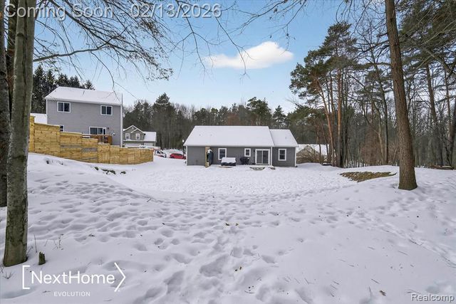 715 Glen Oak Drive, Manchester, MI 48158