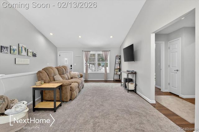 715 Glen Oak Drive, Manchester, MI 48158