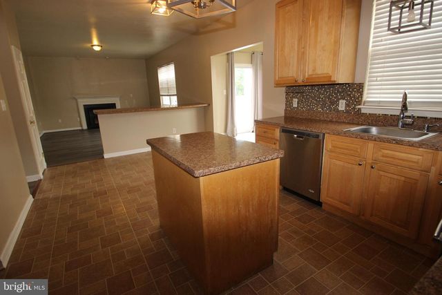 515 BLUEBILL DR, New Castle, DE 19720