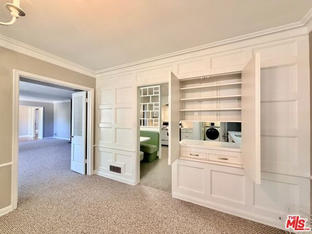 951 Masselin Avenue, Los Angeles, CA 90036