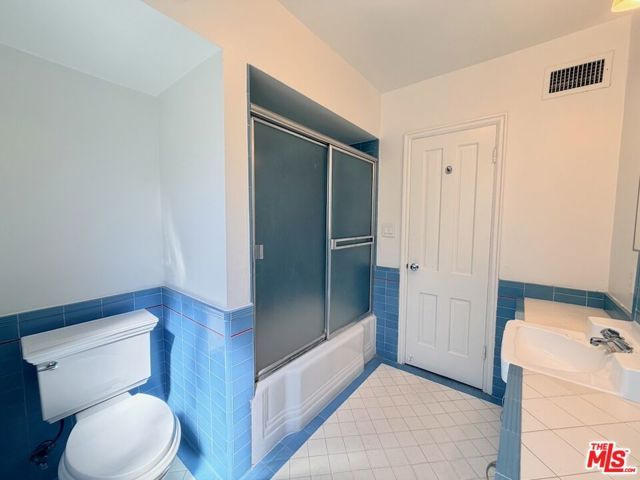 951 Masselin Avenue, Los Angeles, CA 90036