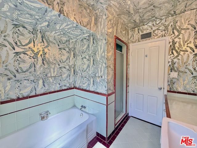 951 Masselin Avenue, Los Angeles, CA 90036