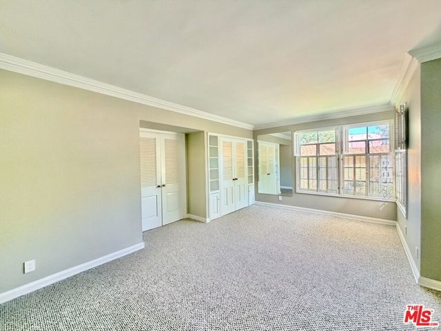951 Masselin Avenue, Los Angeles, CA 90036
