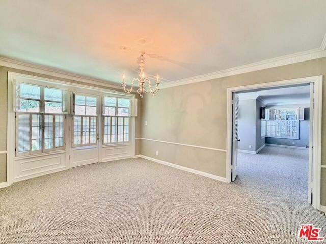 951 Masselin Avenue, Los Angeles, CA 90036