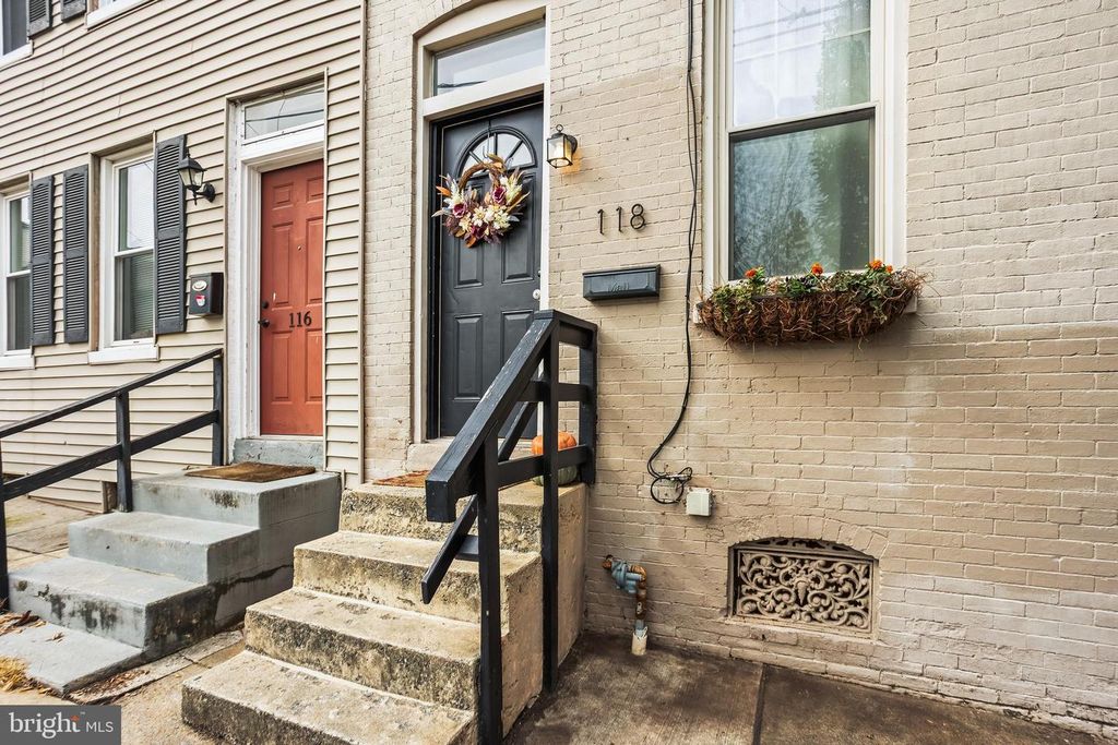 118 SHERMAN ST, Lancaster, PA 17602