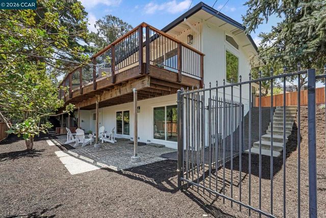 3233 Lucas Circle, Lafayette, CA 94549