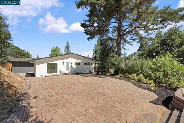 3233 Lucas Circle, Lafayette, CA 94549
