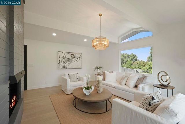 3233 Lucas Circle, Lafayette, CA 94549