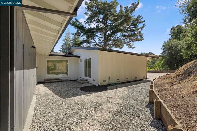 3233 Lucas Circle, Lafayette, CA 94549