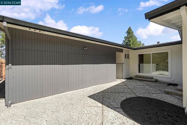 3233 Lucas Circle, Lafayette, CA 94549