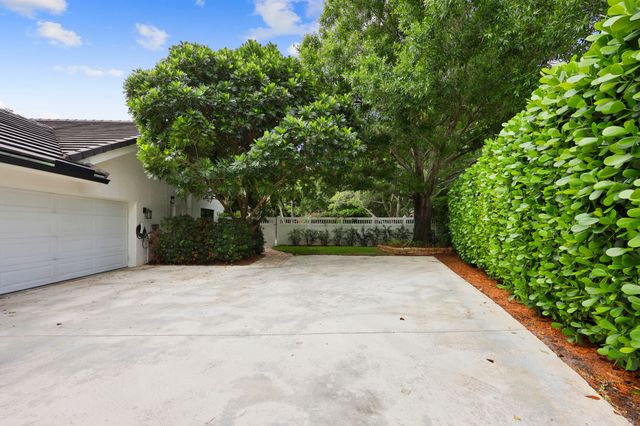 2980 Salerno Way, Delray Beach, FL 33445