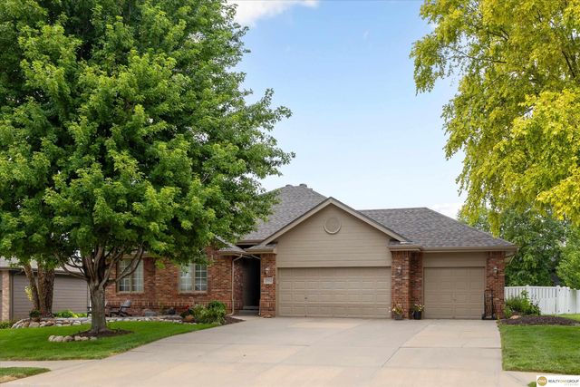 17002 Grant Street, Elkhorn, NE 68116
