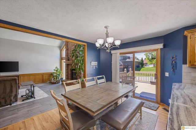 17002 Grant Street, Elkhorn, NE 68116