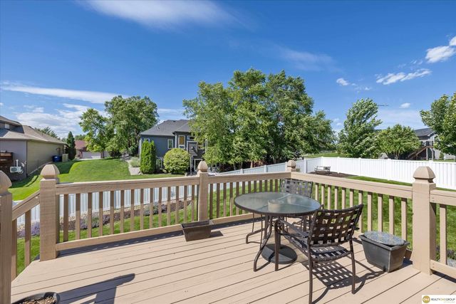 17002 Grant Street, Elkhorn, NE 68116