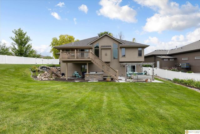 17002 Grant Street, Elkhorn, NE 68116