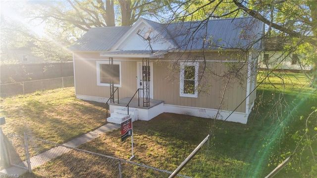 621 Morehead Street, Eden, NC 27288