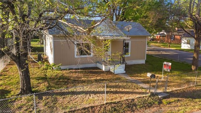 621 Morehead Street, Eden, NC 27288