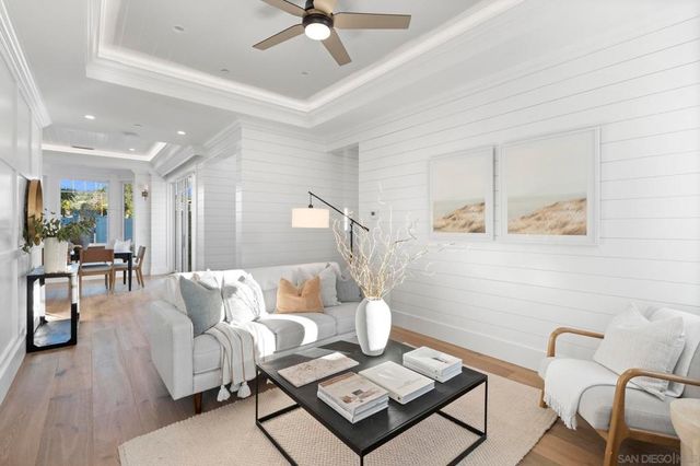 466 Westbourne St, La Jolla, CA 92037