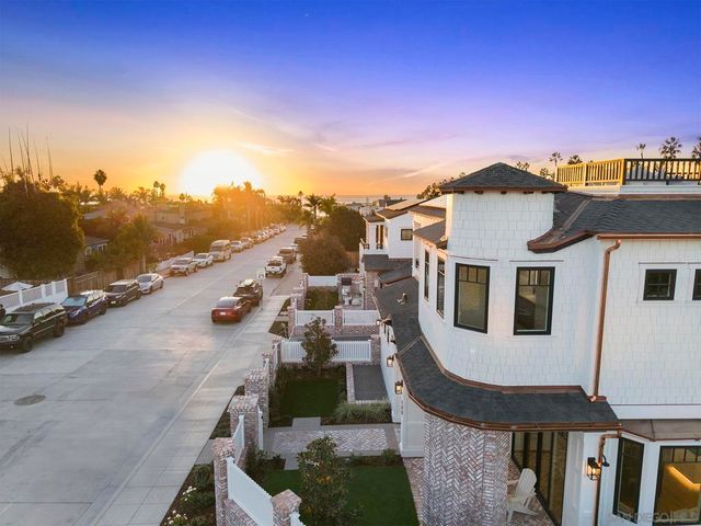 466 Westbourne St, La Jolla, CA 92037