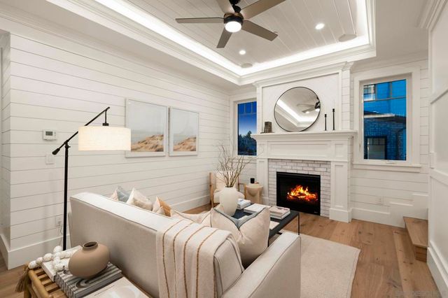 466 Westbourne St, La Jolla, CA 92037