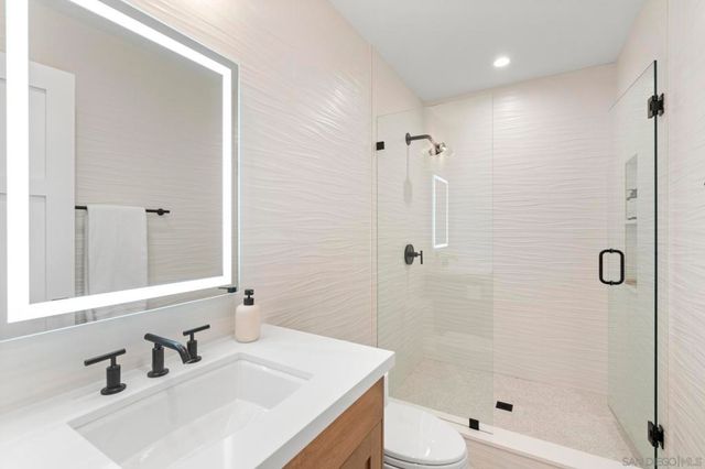 466 Westbourne St, La Jolla, CA 92037
