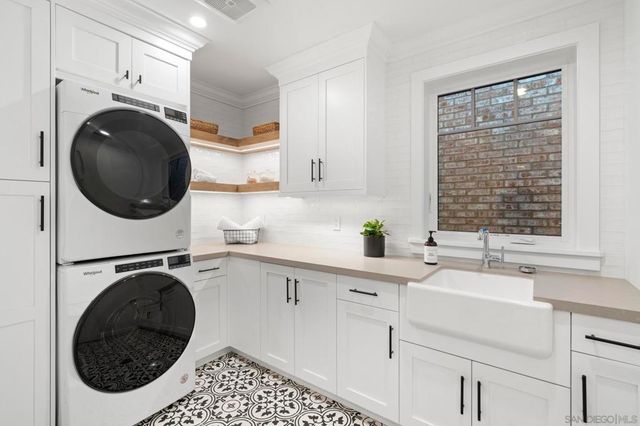 466 Westbourne St, La Jolla, CA 92037