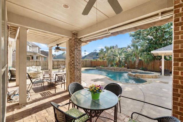 14318 Red Creek Cove Lane, Humble, TX 77396