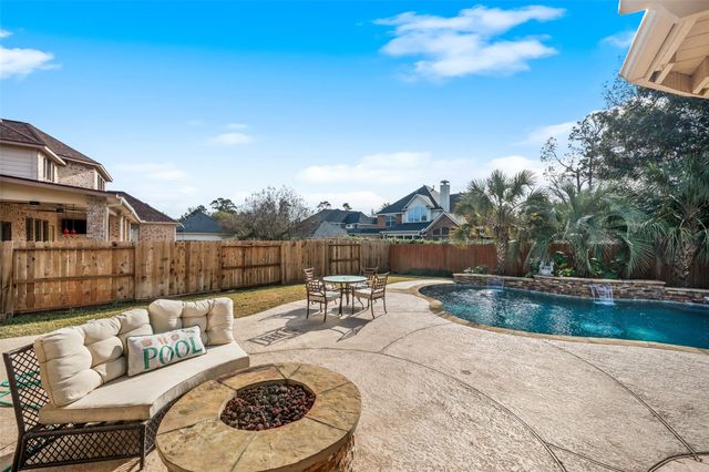 14318 Red Creek Cove Lane, Humble, TX 77396